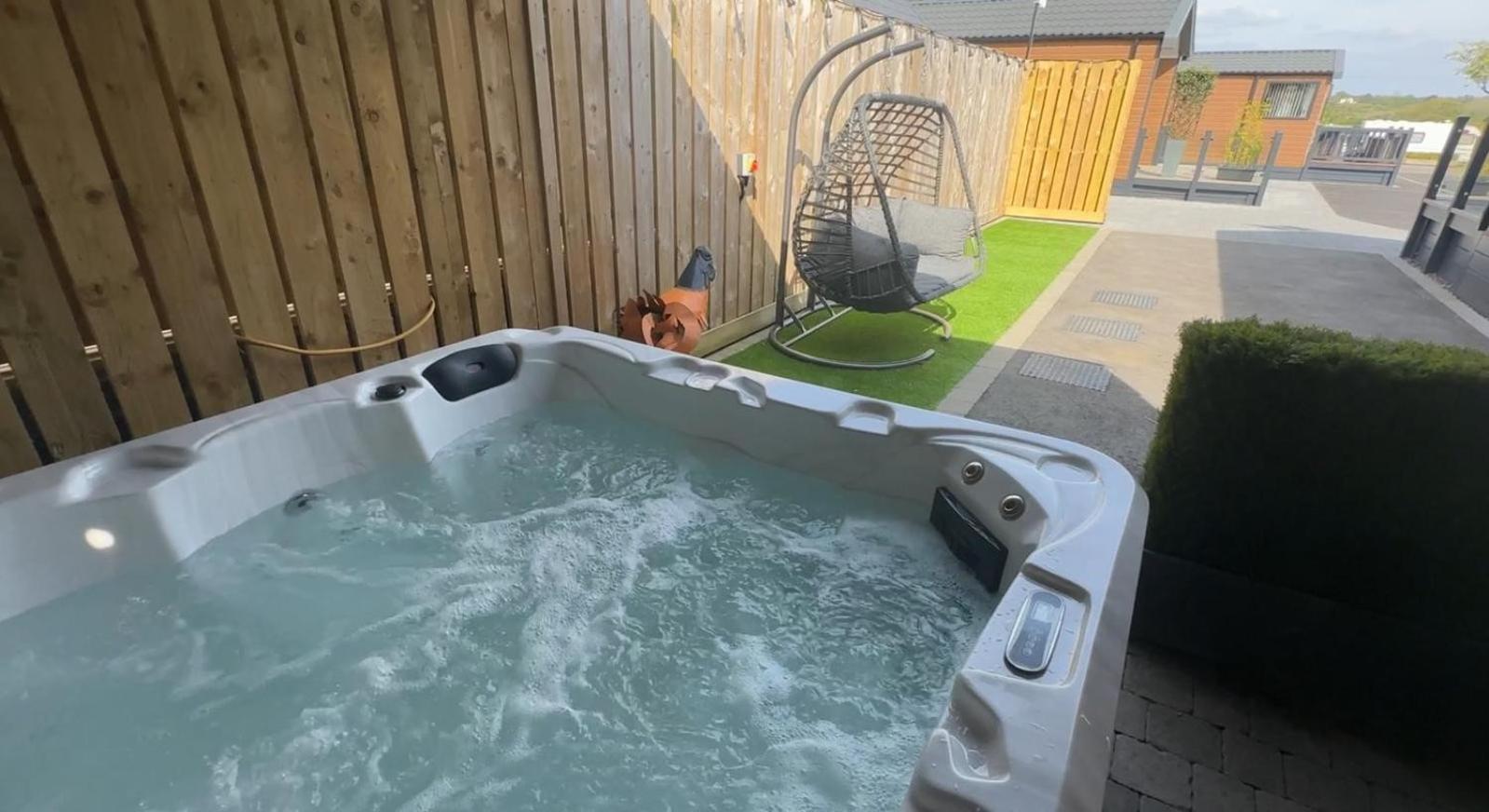 The Pods At Haulfryn Caravan Park Whitford Екстериор снимка