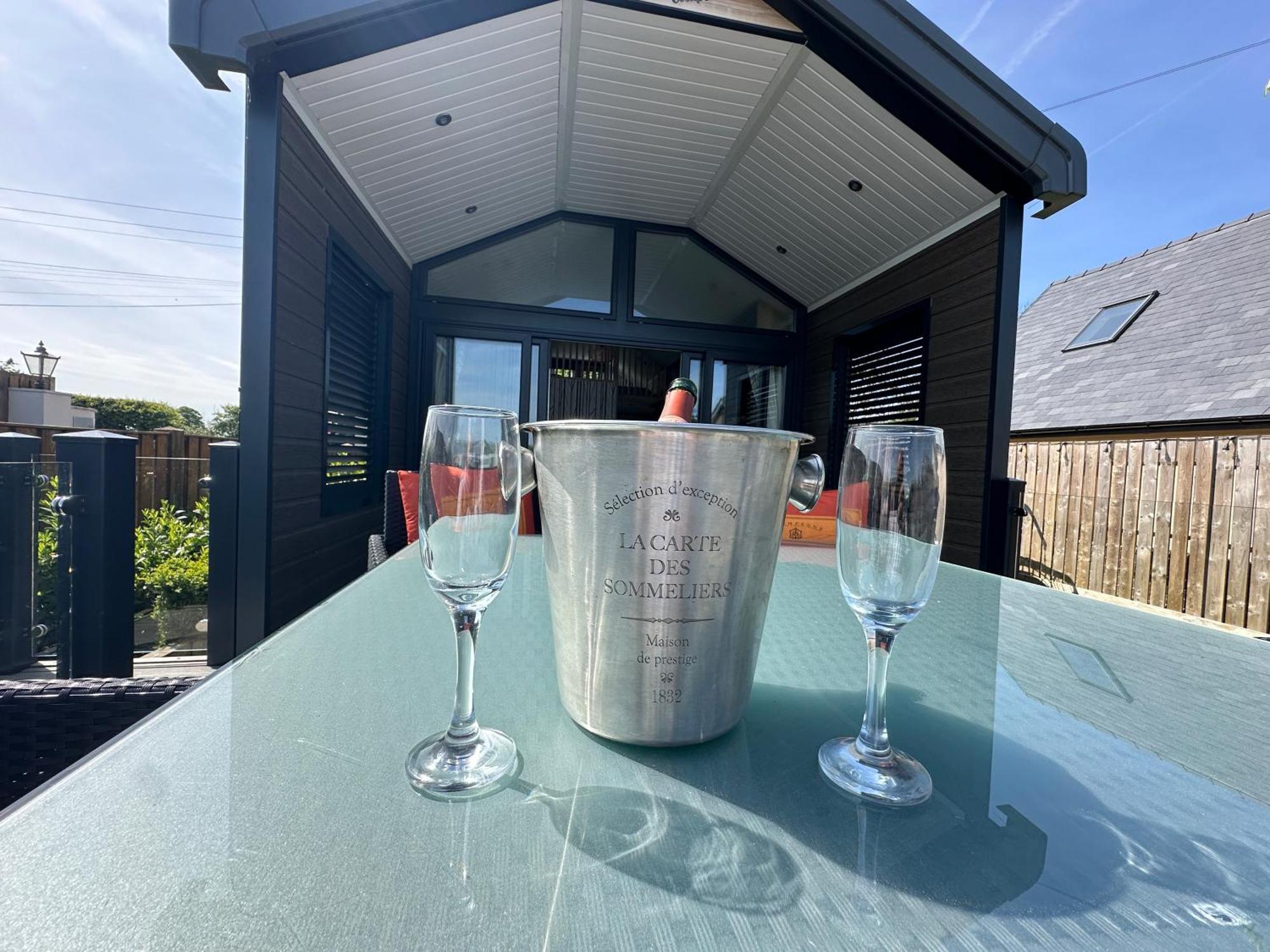 The Pods At Haulfryn Caravan Park Whitford Екстериор снимка